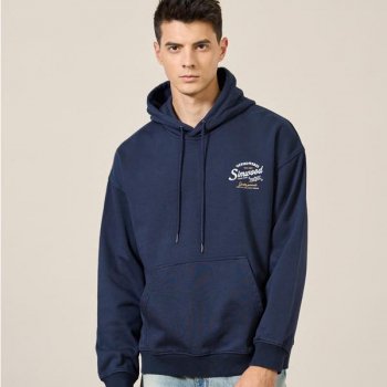 Loose Hoodies for Men: Fit, Fabric, and Styling Tips
